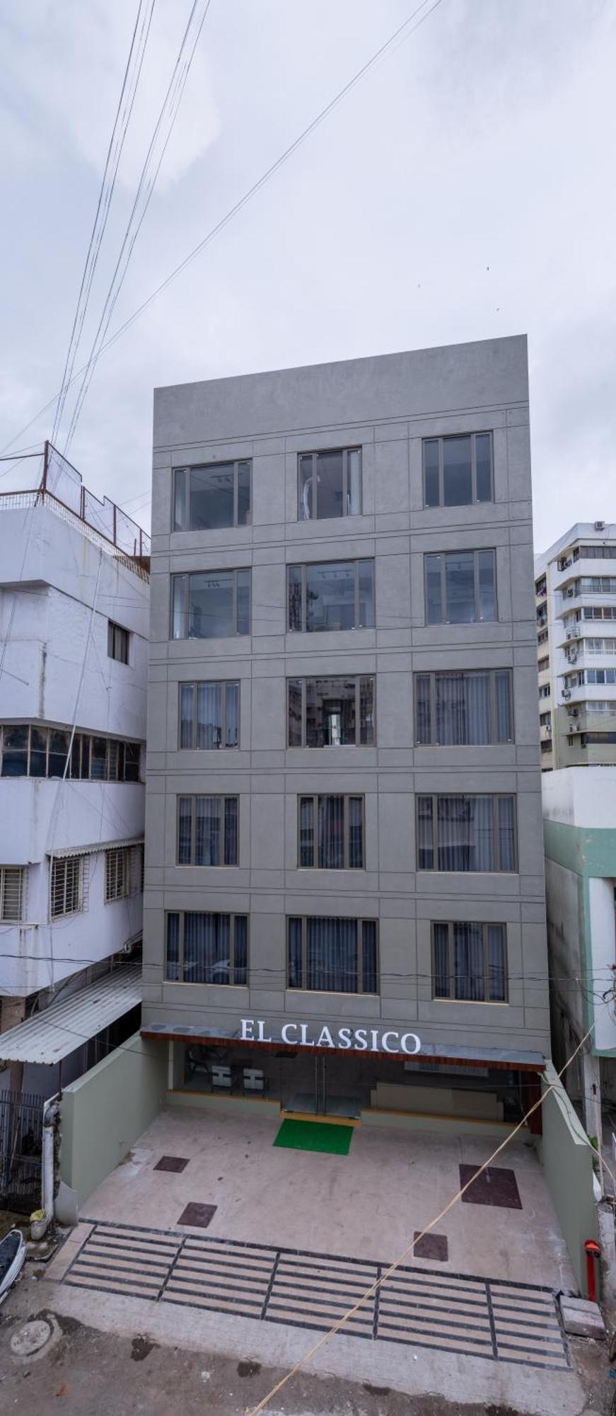 Hotel El Classico Rajkot Exterior foto